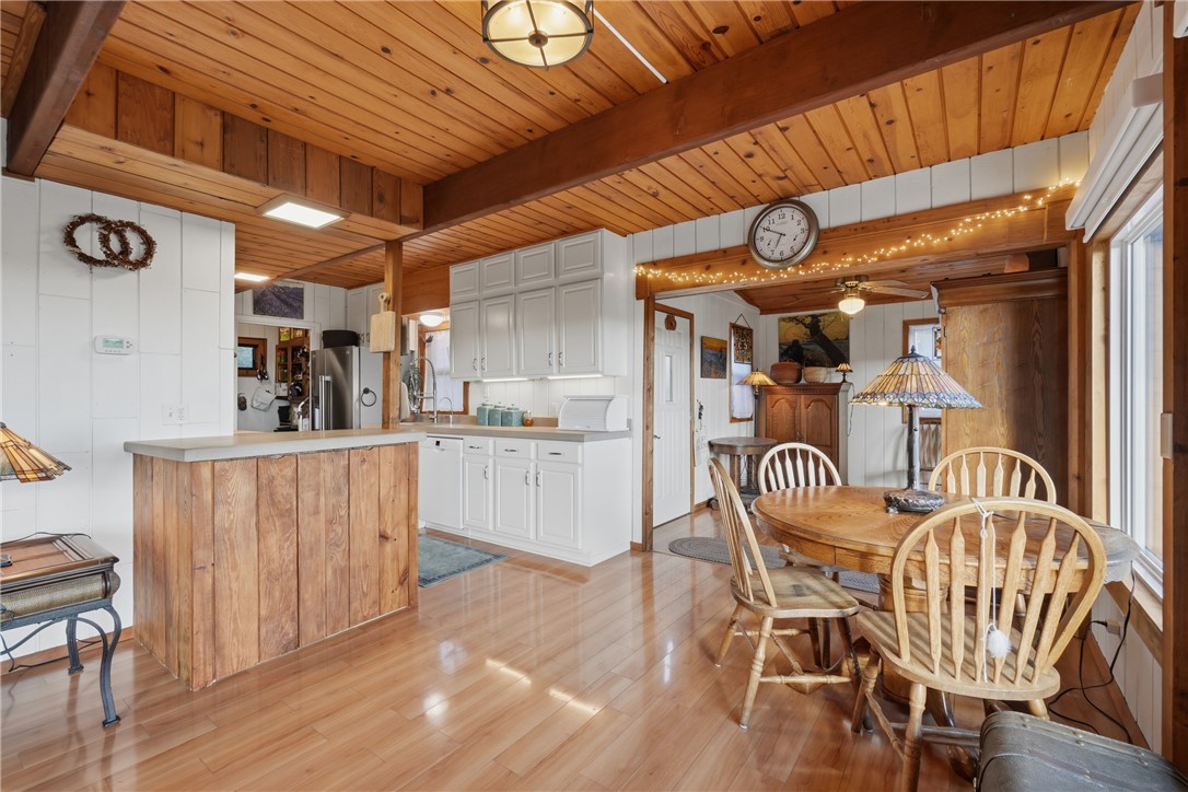 Unit 5 Holiday Island - Residential
