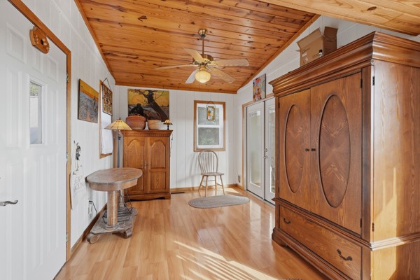 Unit 5 Holiday Island - Residential