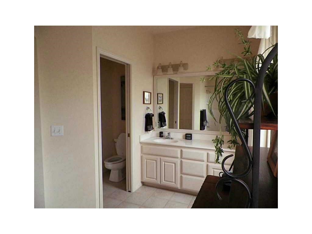 Tanyard Creek Courts Blk 3 Bvv - Residential