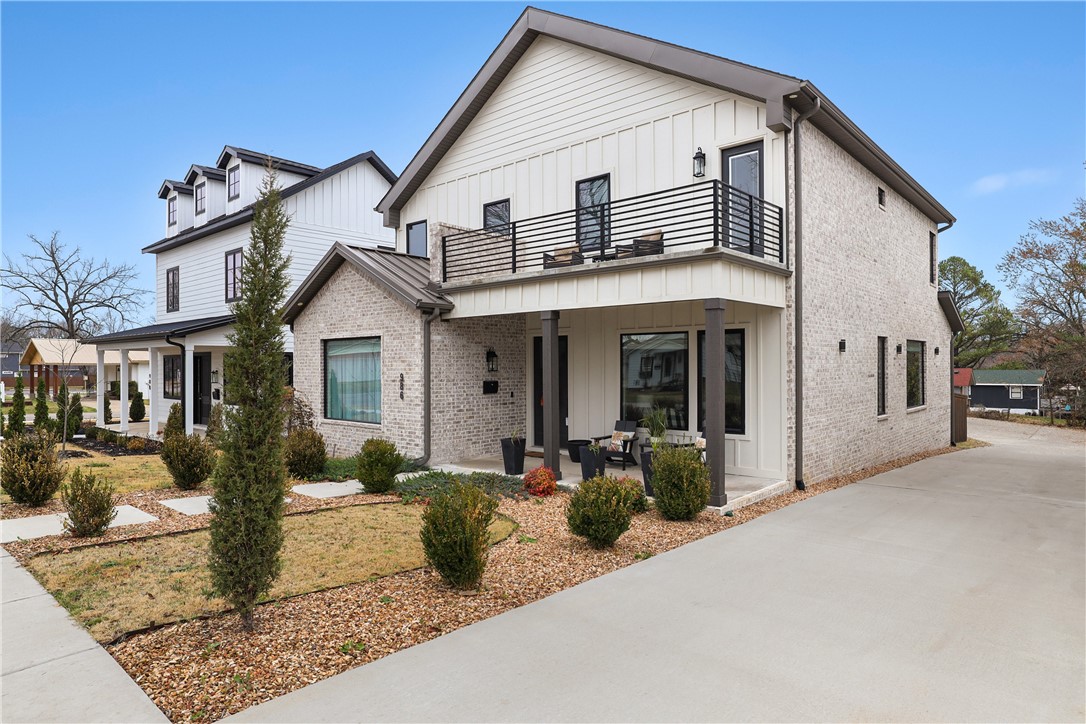 W A Burks Add Bentonville - Residential