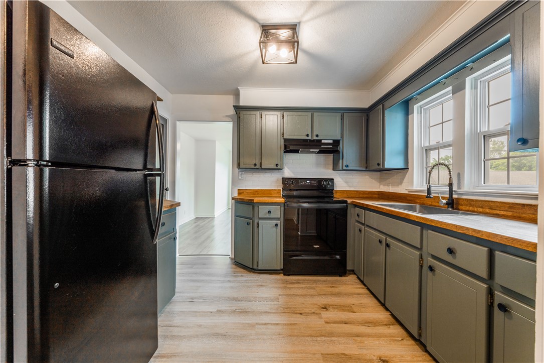 Couchs Add Siloam Spgs - Residential