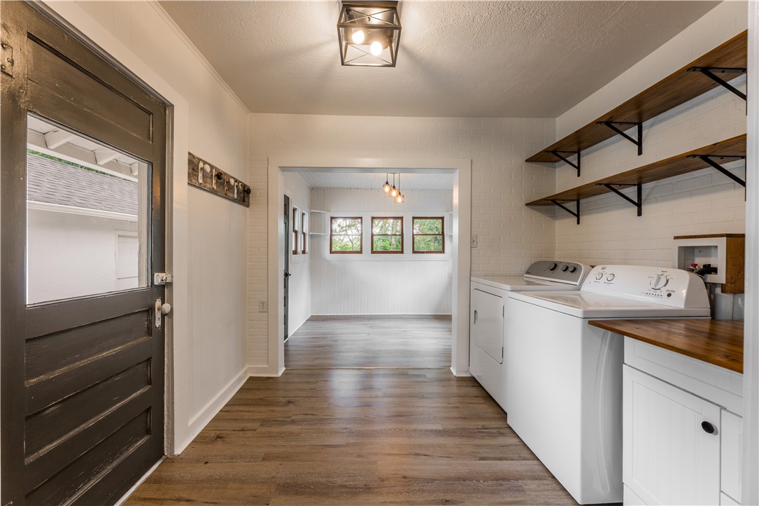 Couchs Add Siloam Spgs - Residential