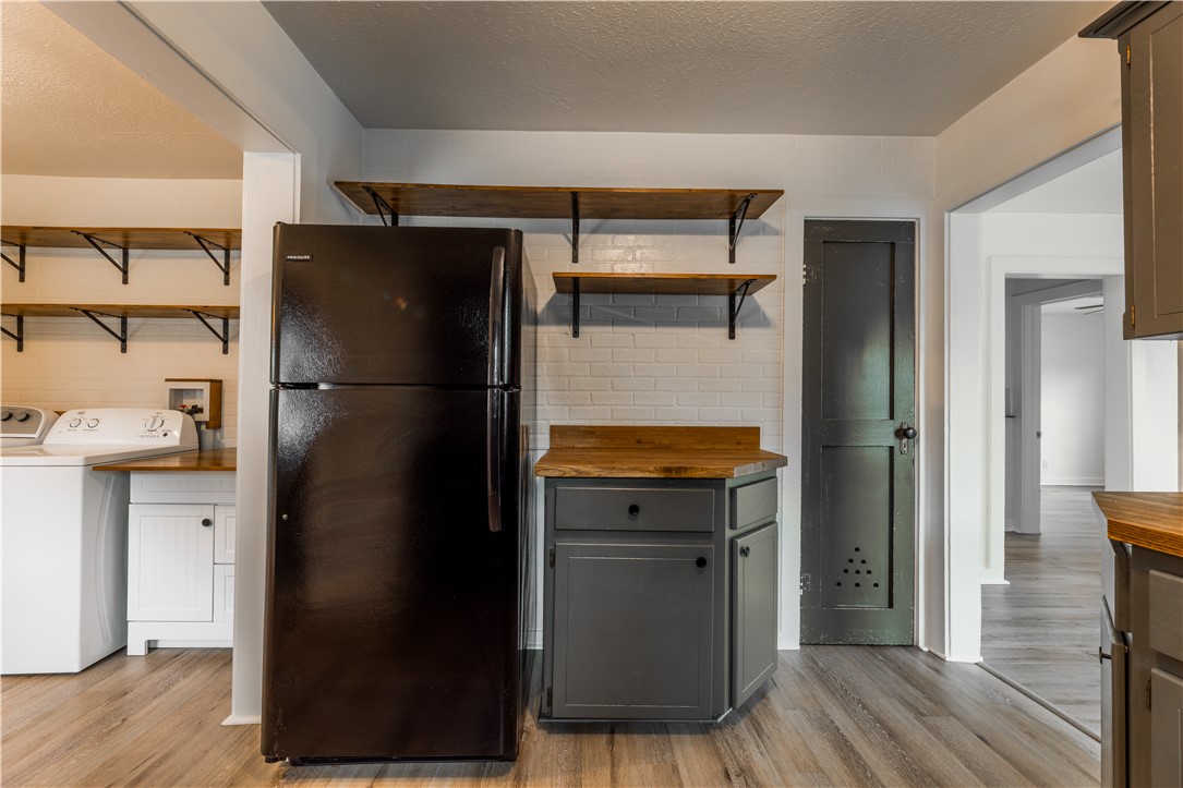 Couchs Add Siloam Spgs - Residential