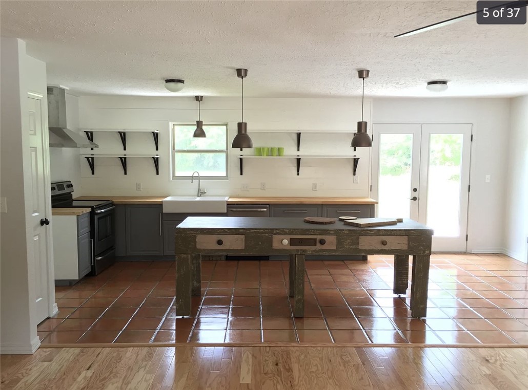 Little Flock - Residential Lease