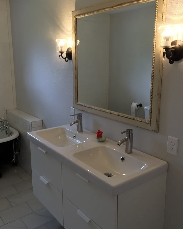 Little Flock - Residential Lease