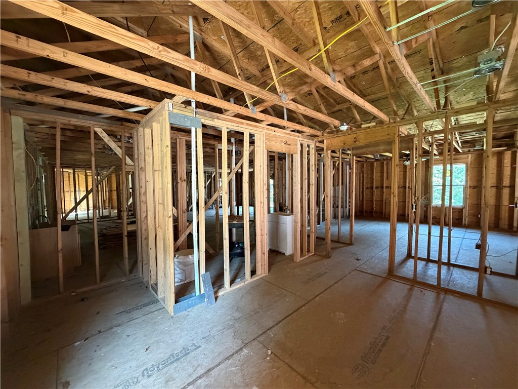 Tudor Sub Bvv - Residential
