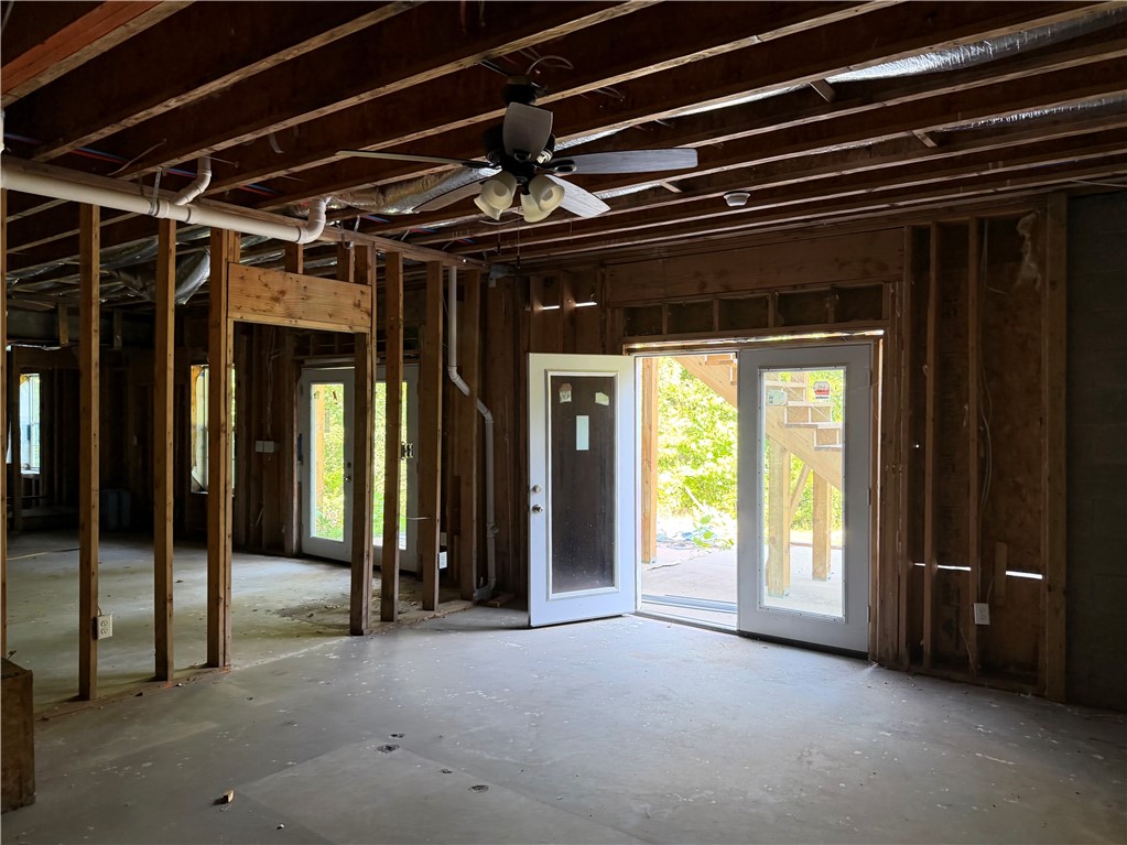 Tudor Sub Bvv - Residential