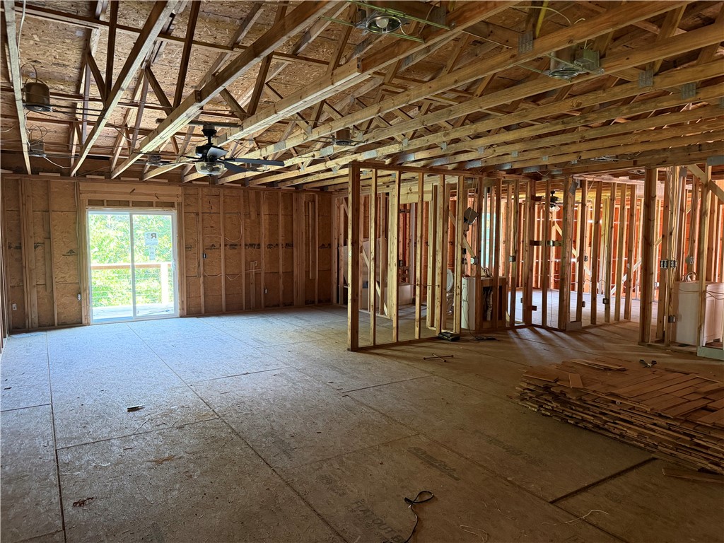 Tudor Sub Bvv - Residential