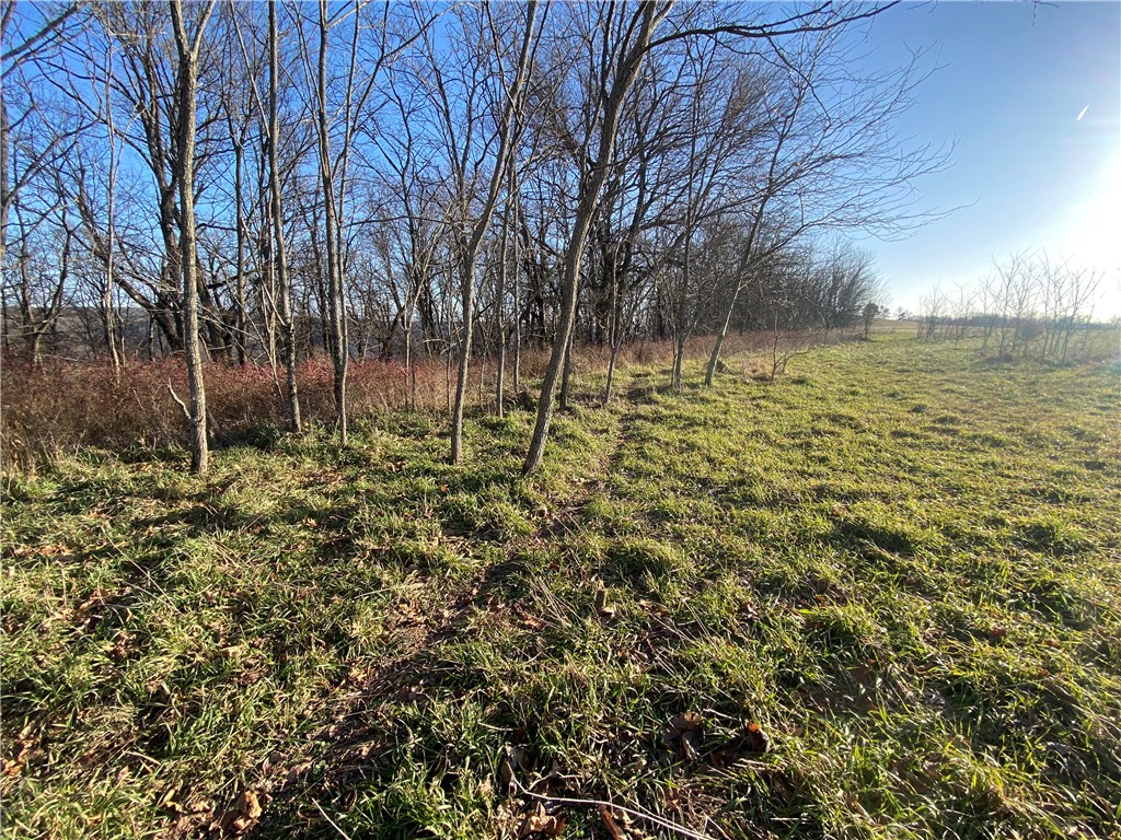 18-13-28 - Land