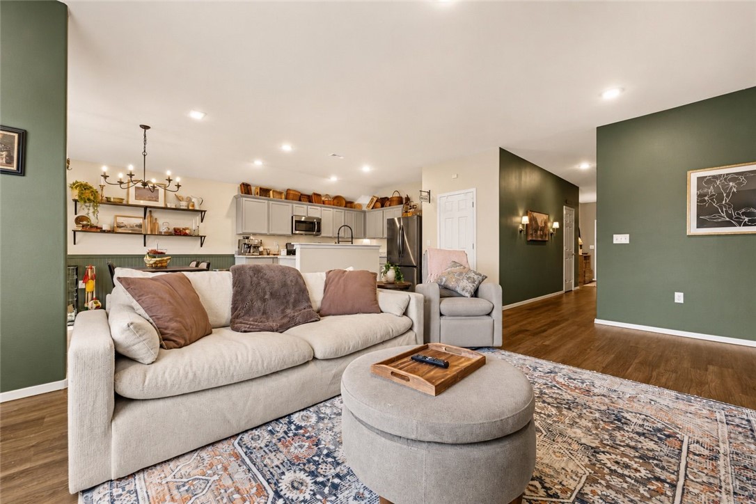 Walnut Hill Sub Ph Ii Pea Ridge - Residential