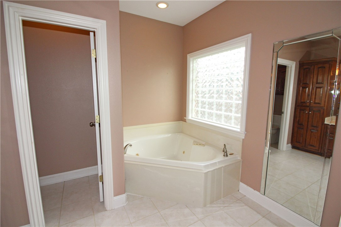 Pleasant View Estates Blk 9 Bentonville - Residential Lease