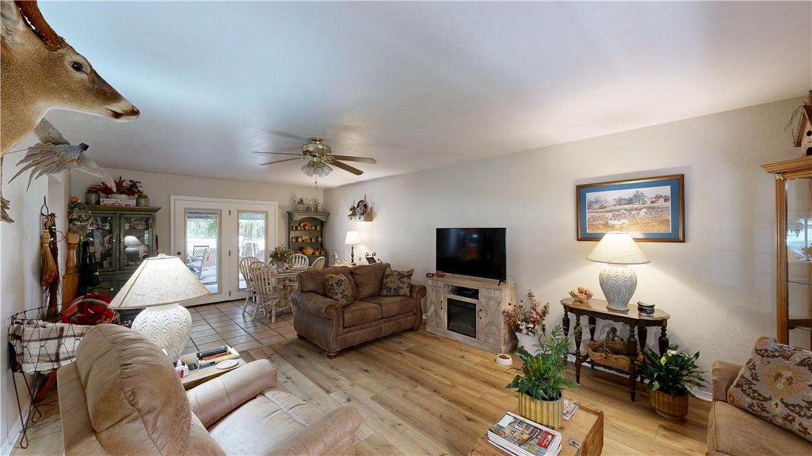 Country Woods Estates - Residential