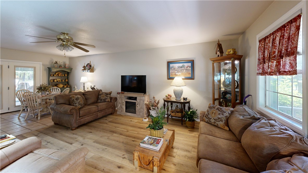 Country Woods Estates - Residential
