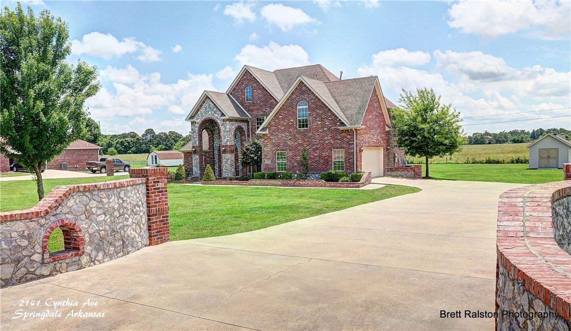 Great Family home on 1 acre lot . New paint, carpet & appliances. Out door kitchen, 4 or 5 bedrooms. Bonus room can be bedroom, wired for sound in Bonus room and out doors. soring 2 story ceilings in the living room. Master and second bed down , 2 beds and bonus up with full bath. I acre lot room to build detached garage. Quite area. come and see today and call for a showing