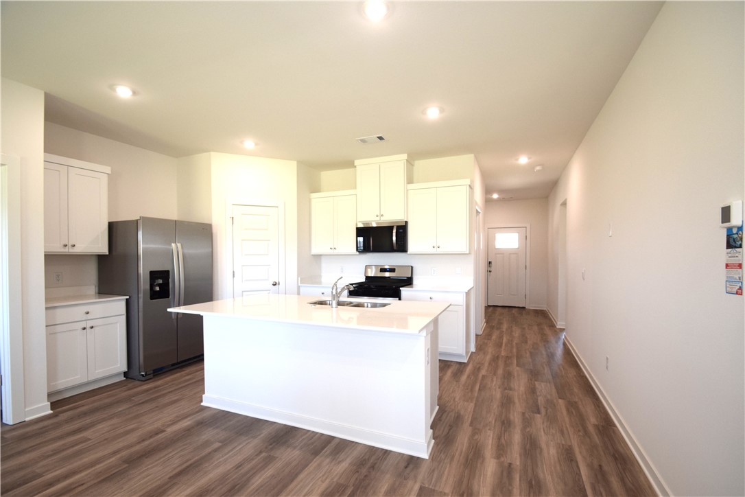 Wagon Wheel Crossing - Residential Lease