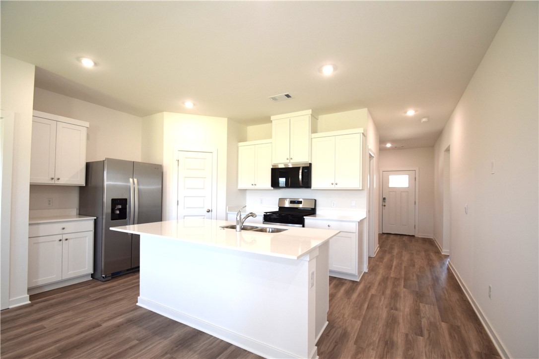 Wagon Wheel Crossing - Residential Lease