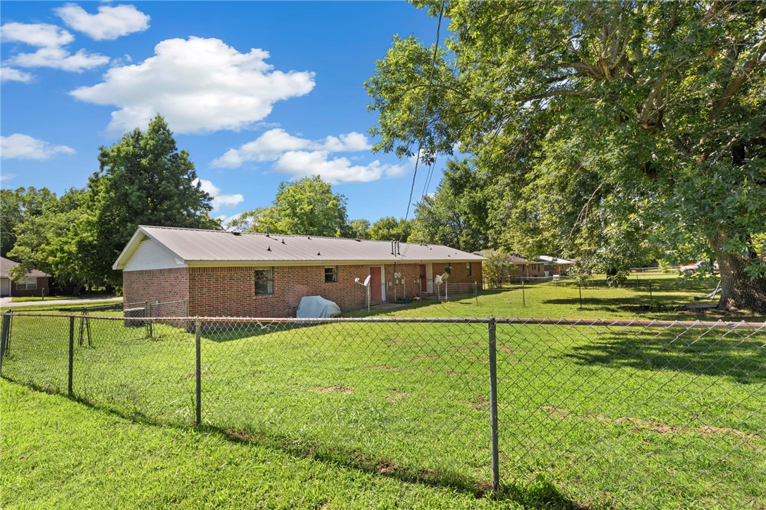 Debbie Add - Residential