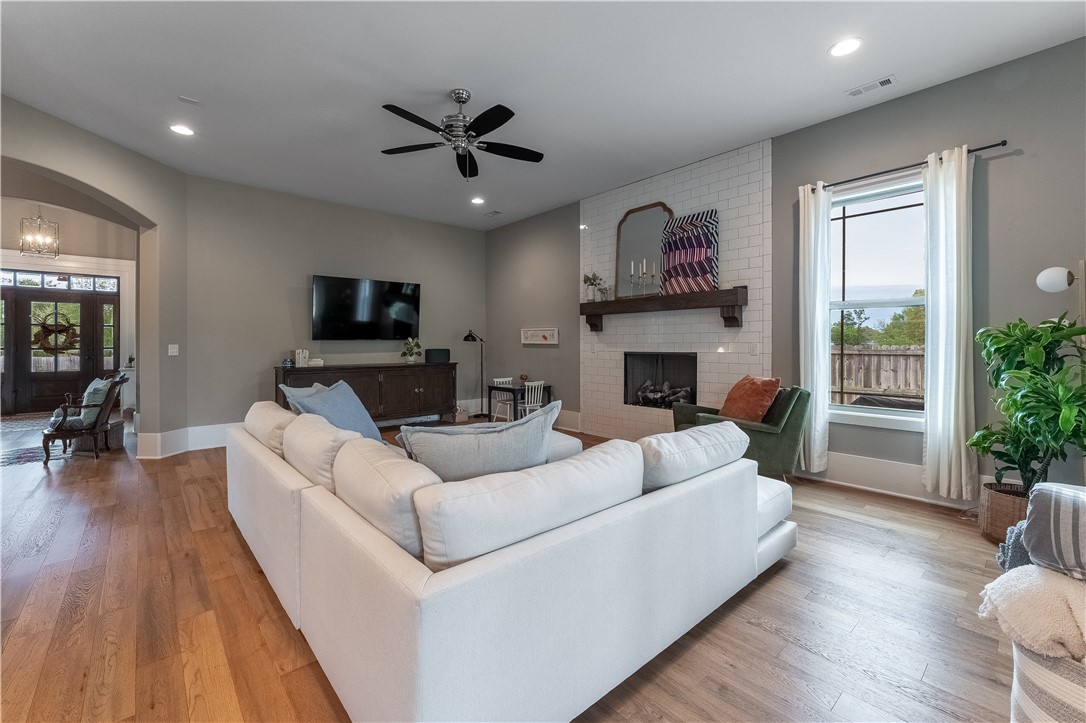 Otter Creek Estates Ph I Cave Spgs - Residential