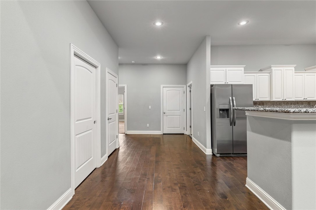 Three Oaks Townhomes - Residential
