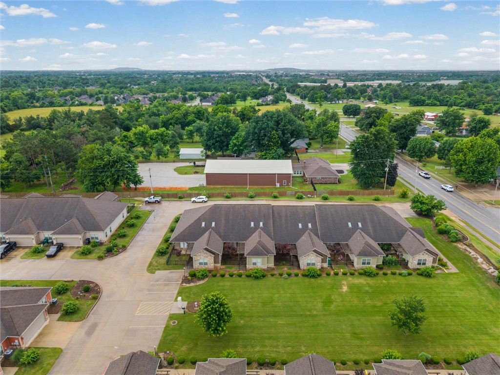 Three Oaks Townhomes - Residential