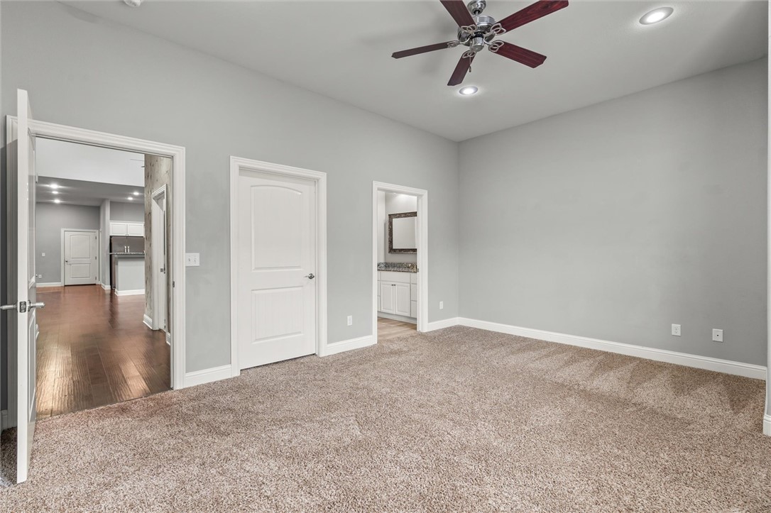Three Oaks Townhomes - Residential