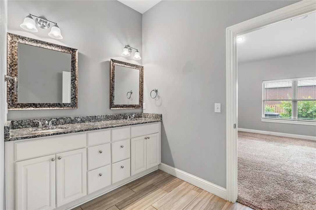 Three Oaks Townhomes - Residential
