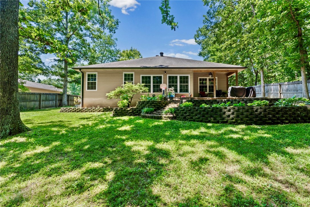 Lands End Sub Bvv - Residential