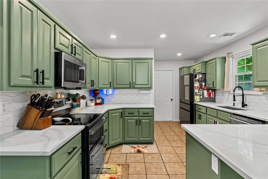 Lands End Sub Bvv - Residential