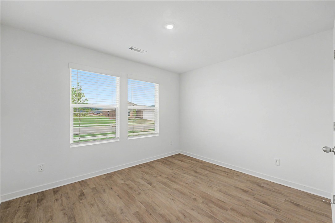 Wagon Wheel Crossing - Residential Lease