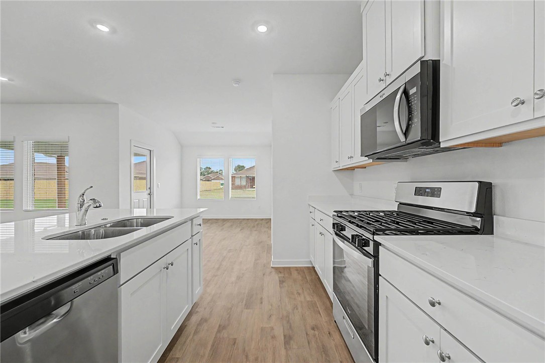 Wagon Wheel Crossing - Residential Lease