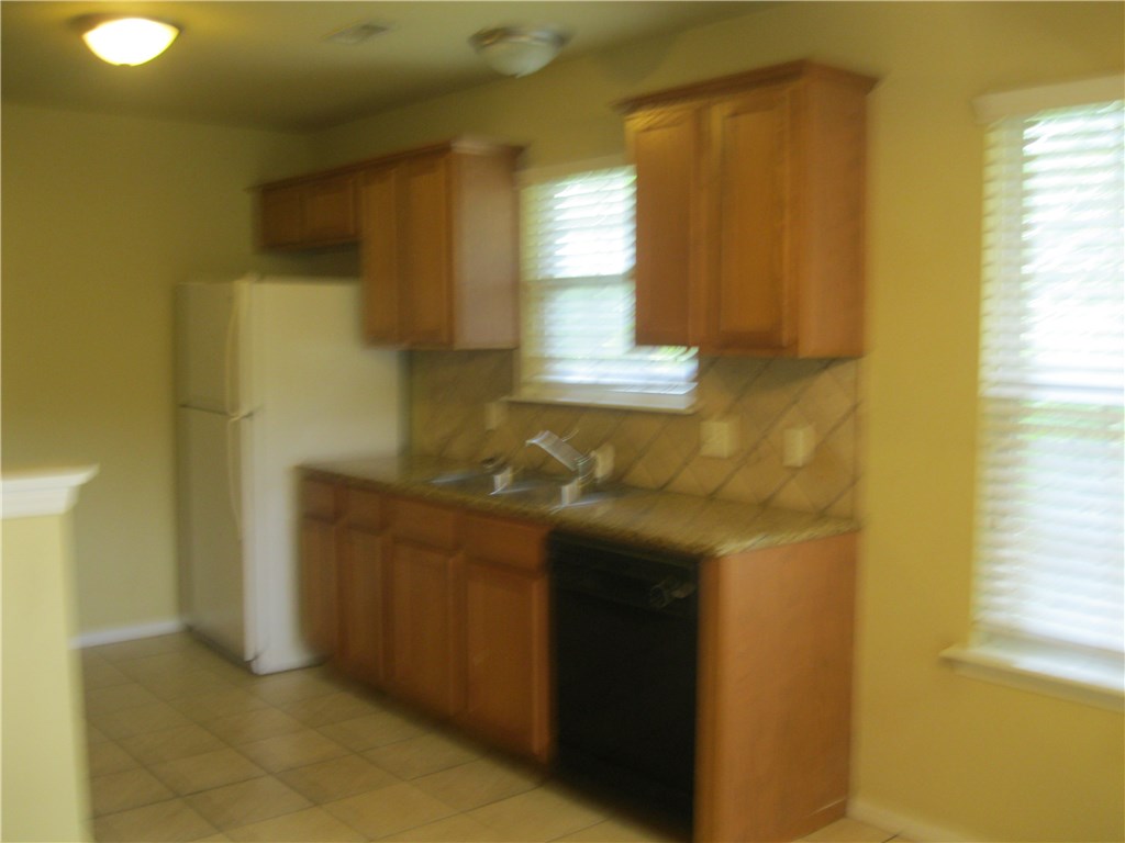 East - Residential Lease