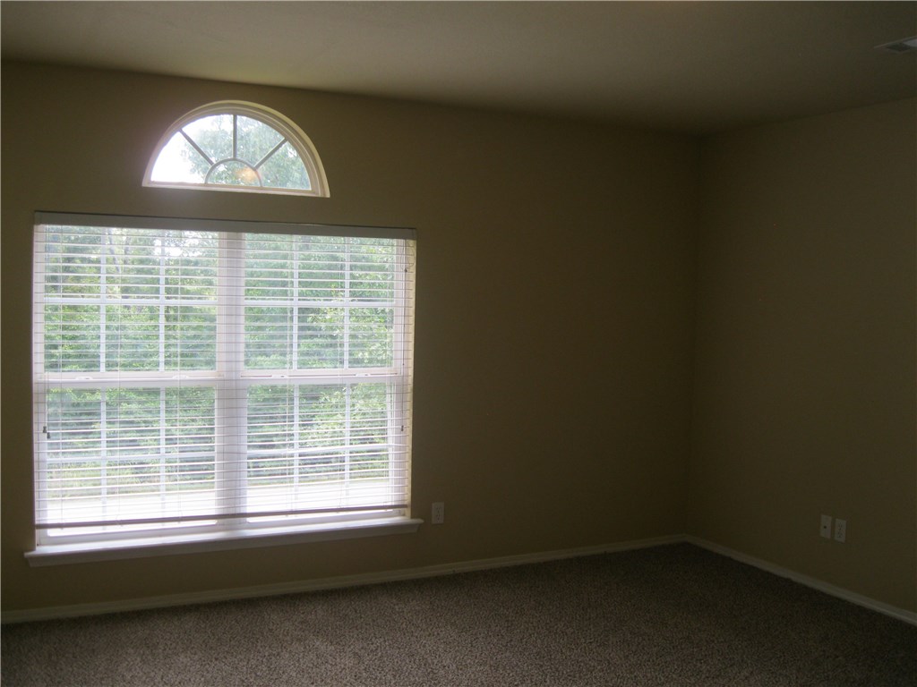 East - Residential Lease