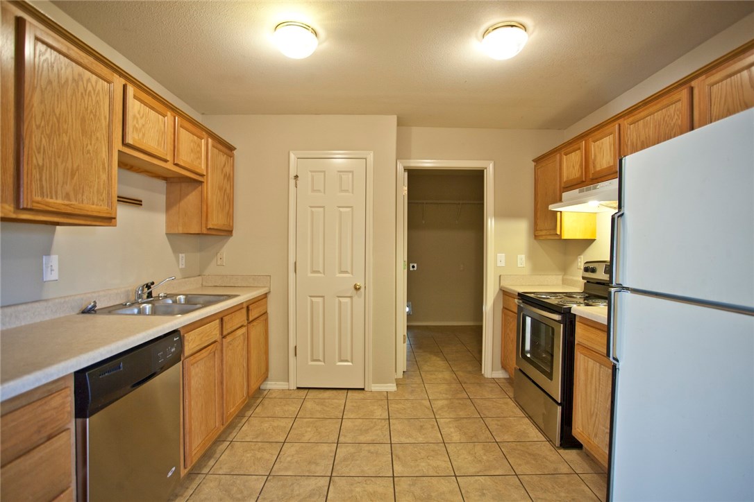 High Meadows Bentonville - Residential Lease