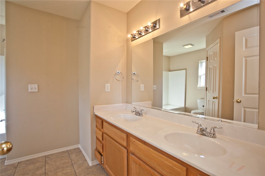 High Meadows Bentonville - Residential Lease
