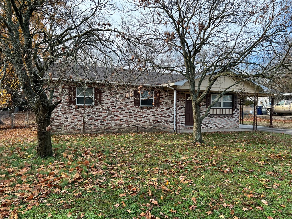 Jean Trahin Siloam Spgs - Residential Lease