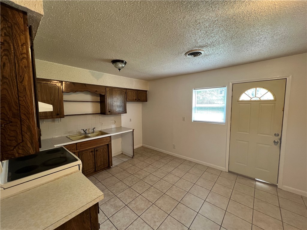 Jean Trahin Siloam Spgs - Residential Lease