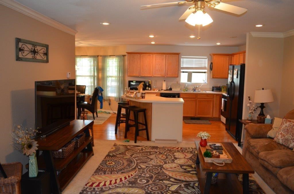 Missouri Oaks - Residential Lease