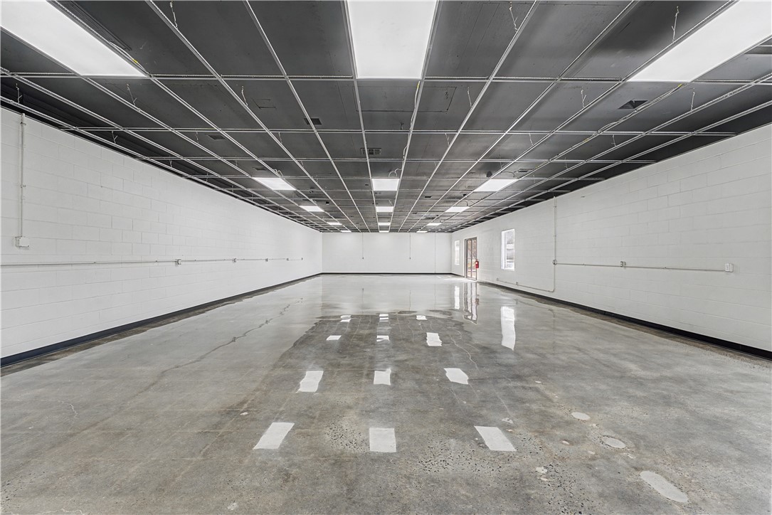 R L Hayes Park Add - Commercial Lease
