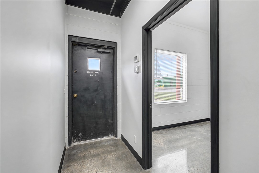 R L Hayes Park Add - Commercial Lease
