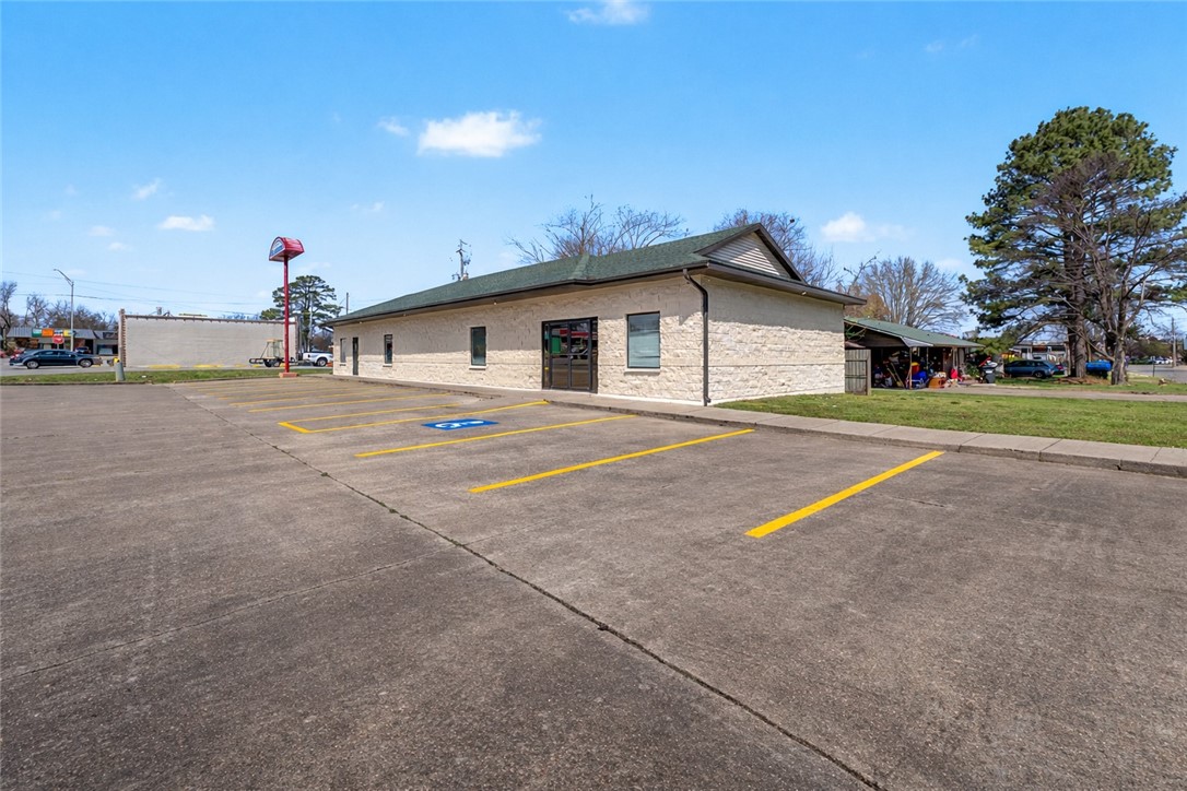 R L Hayes Park Add - Commercial Lease