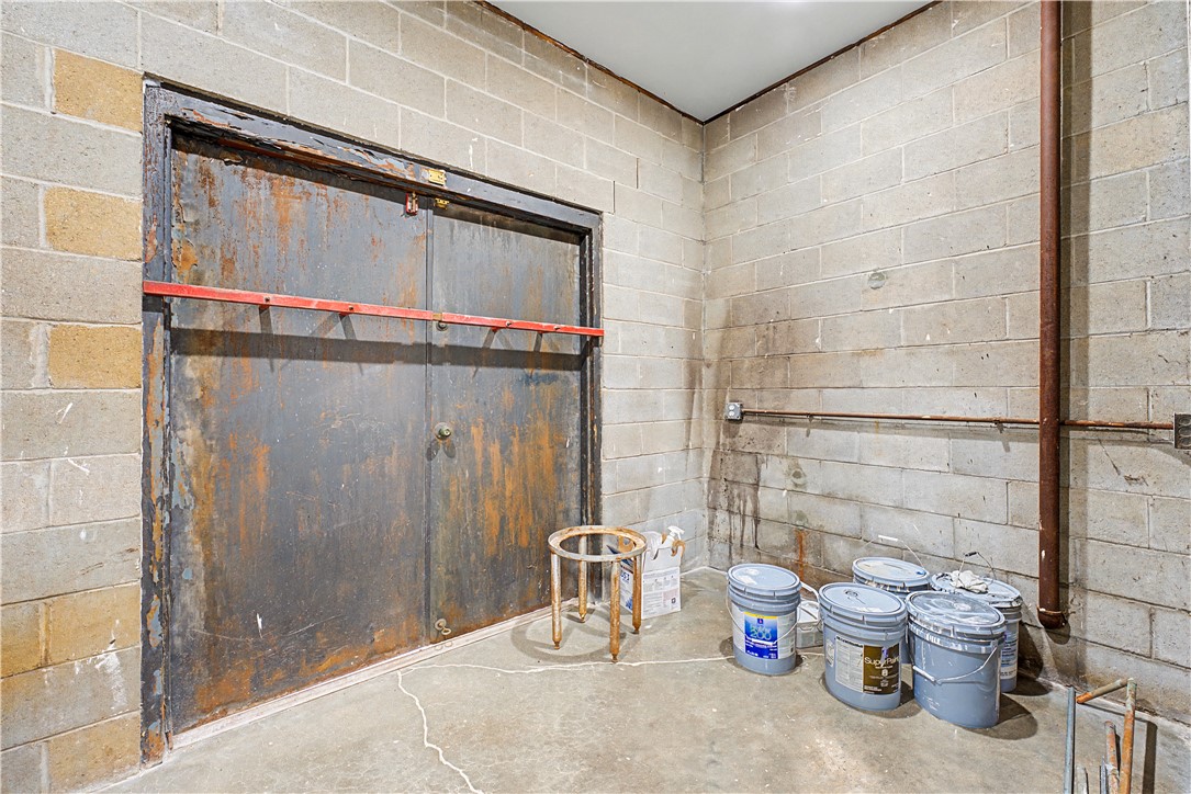 R L Hayes Park Add - Commercial Lease