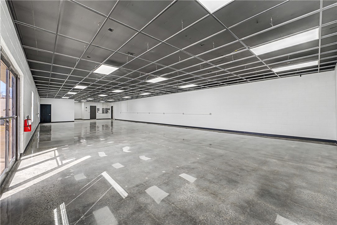 R L Hayes Park Add - Commercial Lease