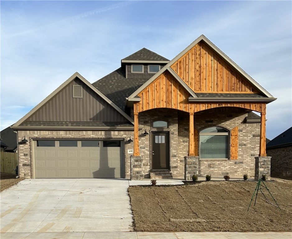 Remarkable new construction 3 bed 2.5 bath single story home is now available. Complete with SS appliances including gas cooktop & granite countertops. Built-in bookcases flank the living room fireplace for the perfect architectural focal point. Windows are wood cased and have 2 1/2" blinds installed. Large front porch, fully sodded yard, landscaping and privacy fence give the home tremendous curb appeal. The back porch is covered & home has fully installed gutters. Keyless pad on garage door for ease of access opens to a full size garage space. Primary bathroom has an oversized 5 x 5 tile shower & the closet wraps around into the laundry room for ease of access. The second & third bedrooms share a Jack & Jill bathroom, and there is a convenient half bath for guests. Exterior brick & cedar construction for life long ease of maintenance. Mailing address is Bentonville, home located inside Centerton city limits. Seller will pay $2,500 in buyer concessions. $5,000 lender credit with preferred lender is available