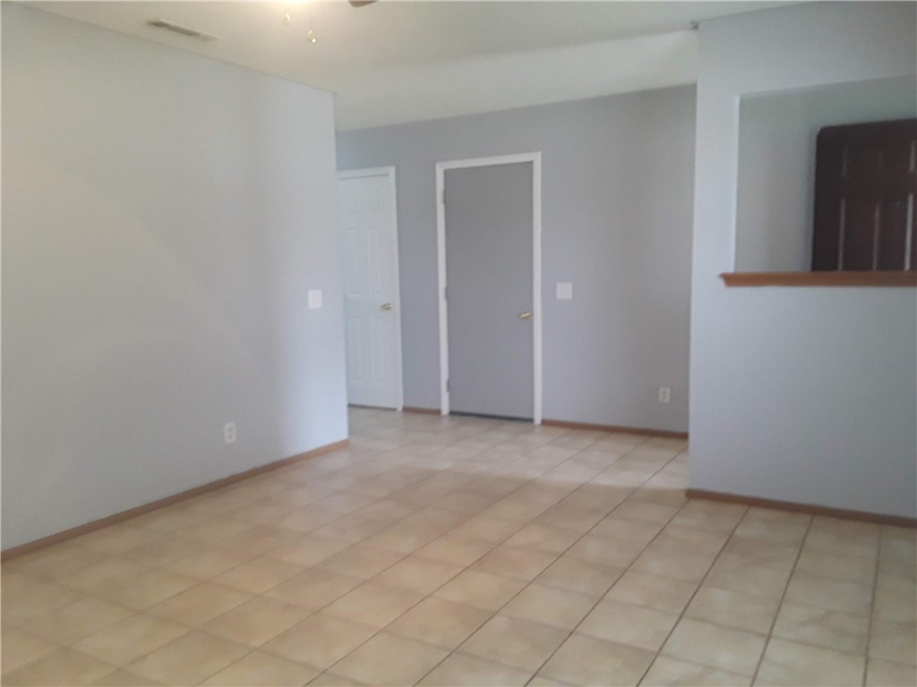 Oaks Addition - Residential Lease