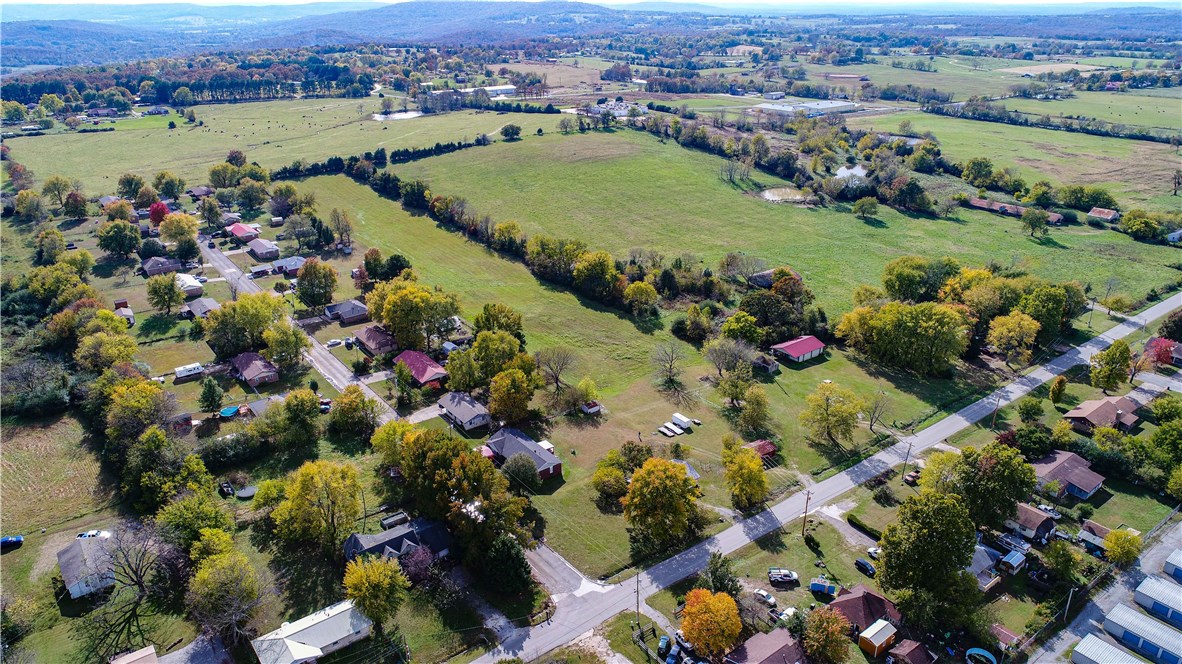 Lincoln Outlots - Land
