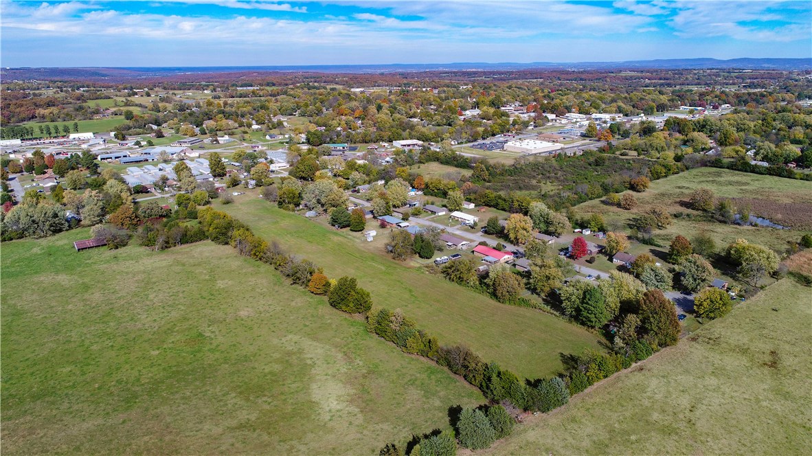 Lincoln Outlots - Land
