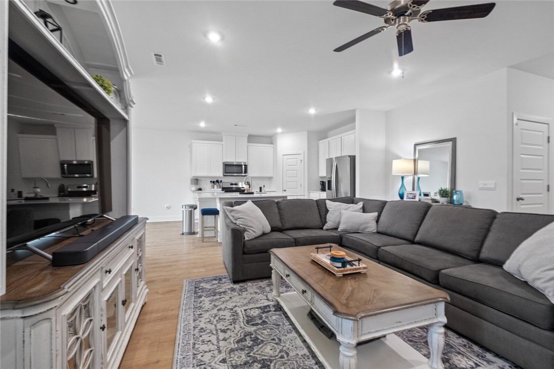 Sedona Rose - Residential Lease