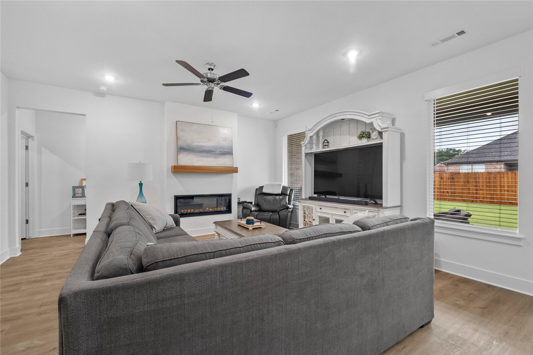 Sedona Rose - Residential Lease