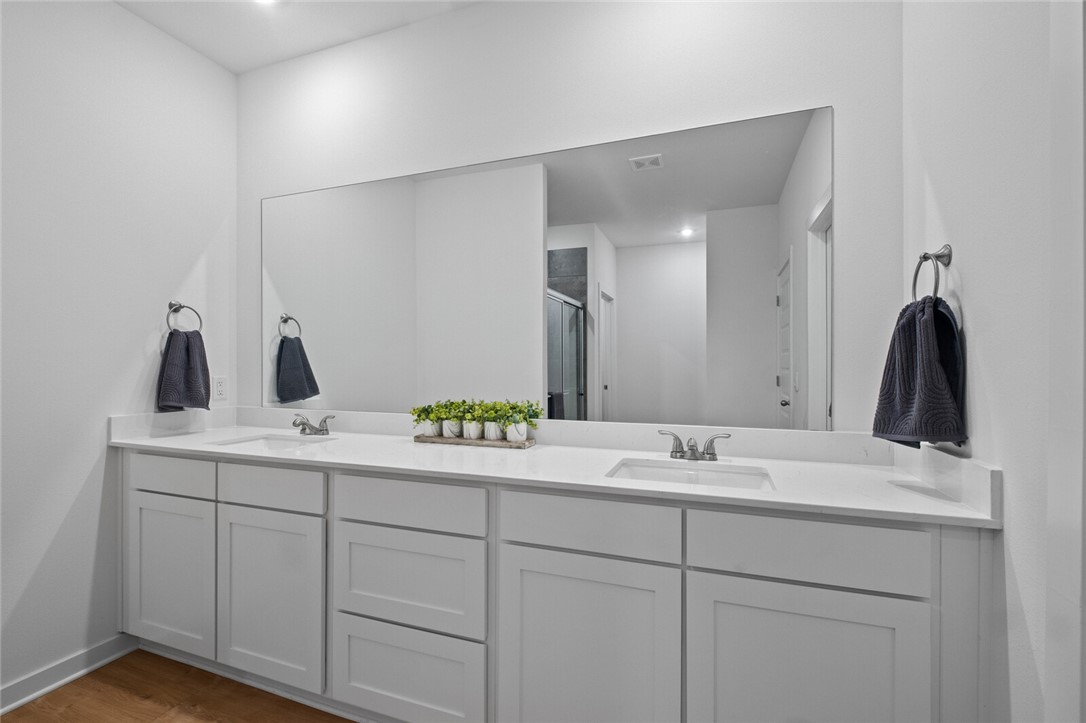Sedona Rose - Residential Lease