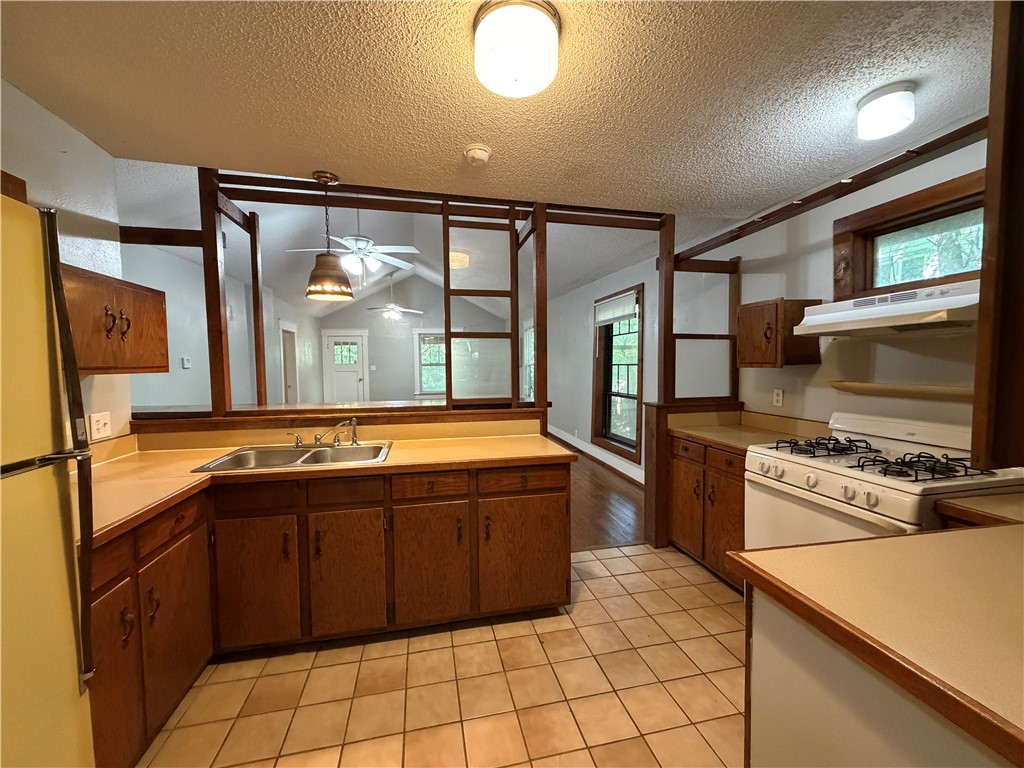 Norwood Second Add - Residential Lease